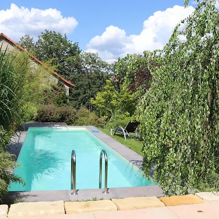 شقة Mit Terrasse Im Sanierten Fachwerkhof By Interhome